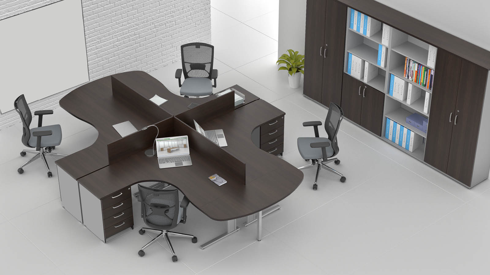 Stanowisko pracy biurowej - biurka z panelami dzielącymi, na stelażu, krzesła biurowe, szafy na akta (kolor: wenge/popiel).